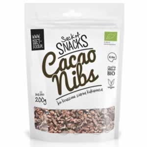 Diet Food Bio Cacao Nibs / Био какаови зърна 100g са 100% натрошени сурови какаови семена естествено богати на желязо, калций, магнезий и антиоксиданти, което ги прави ценен компонент на здравословното хранене.